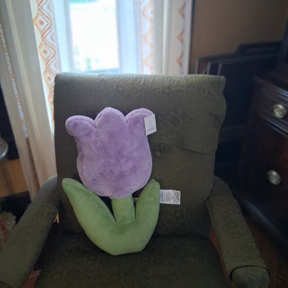 Ashland nwt pillow 13x21 tulip flower soft plush Spring Easter purple